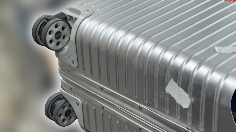 修理後：へこみ出し（広範囲）-リモワ オリジナル（旧トパーズ）